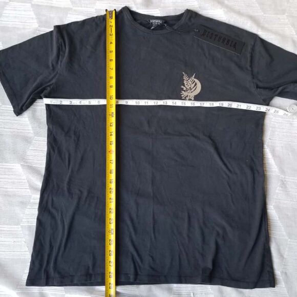 NWT Disturbia Women's Gravity Cotton Snake Printed T-Shirt Size 8 - Picture 6 of 10